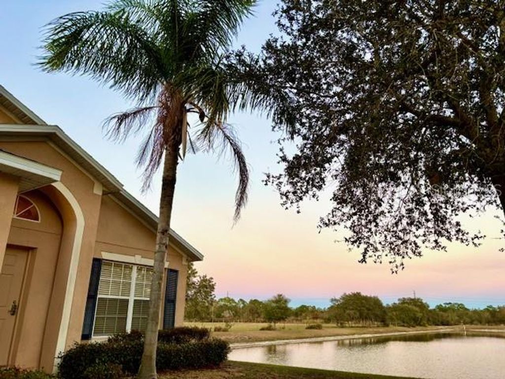 Photo of 2281 Royal Ridge Drive, Davenport, FL 33896 (MLS # S5141777)