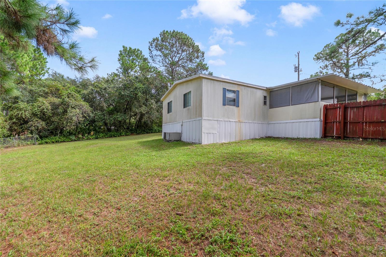 FRST HILLS - Residential