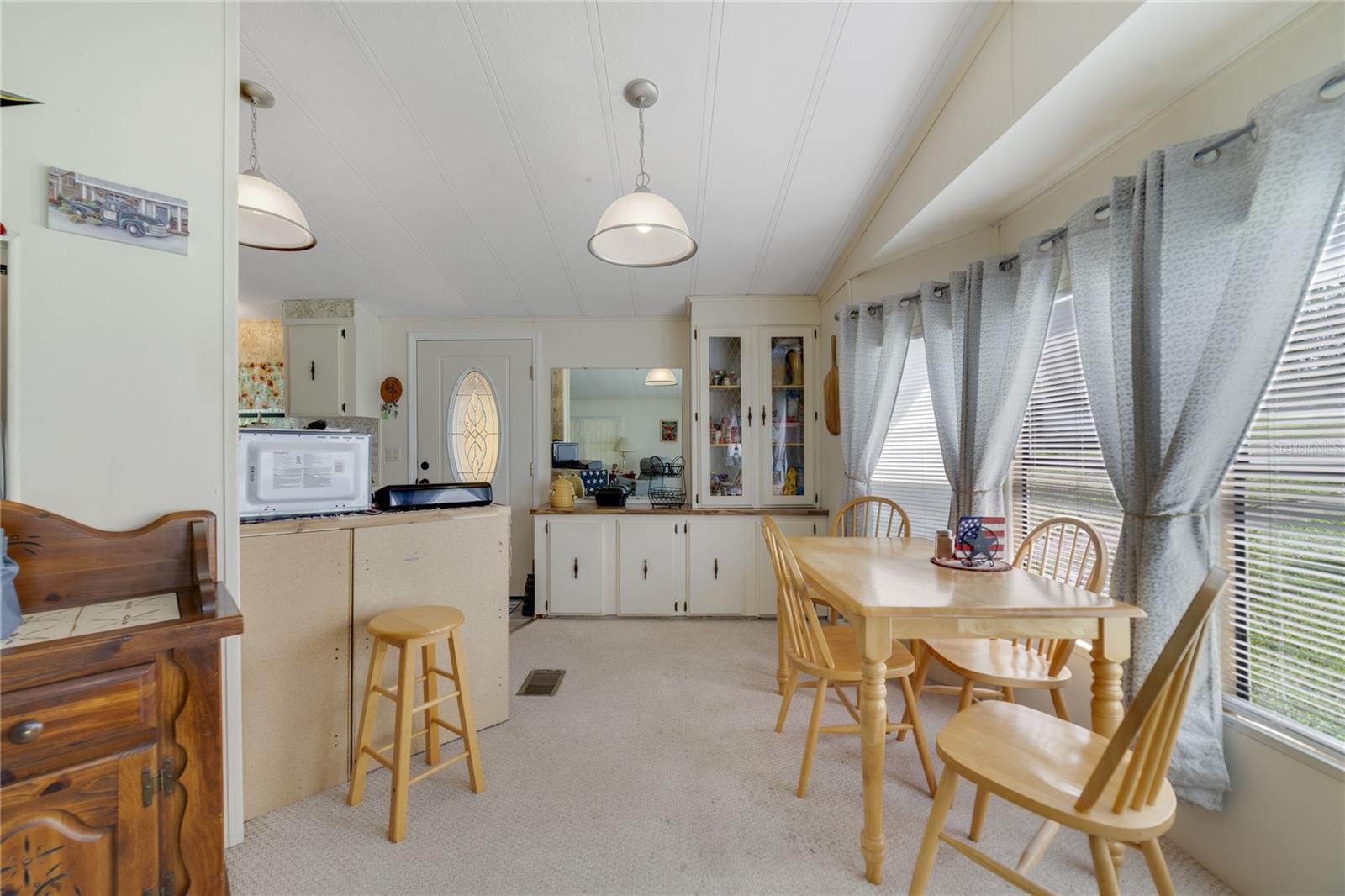 FRST HILLS - Residential