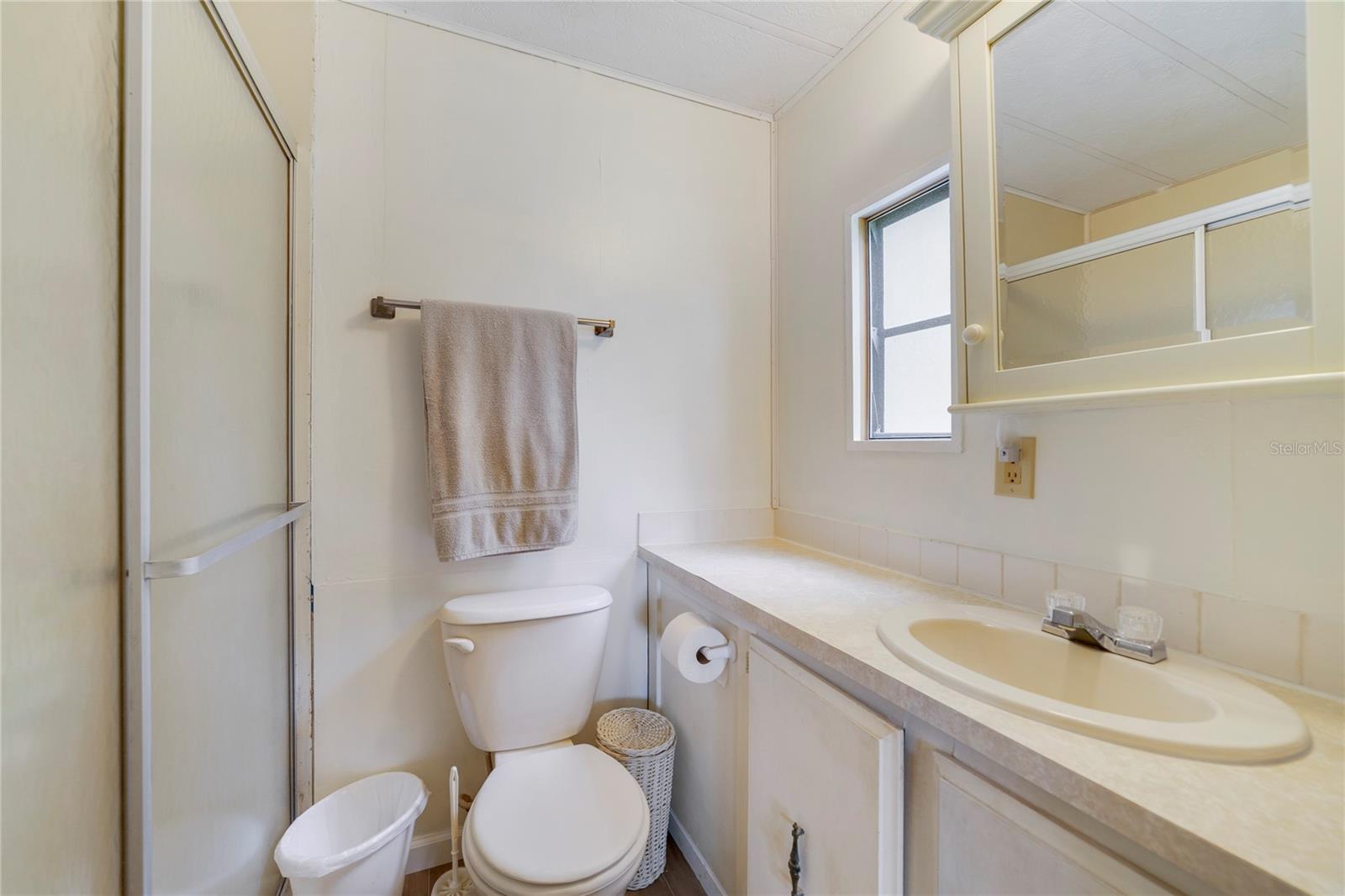 FRST HILLS - Residential