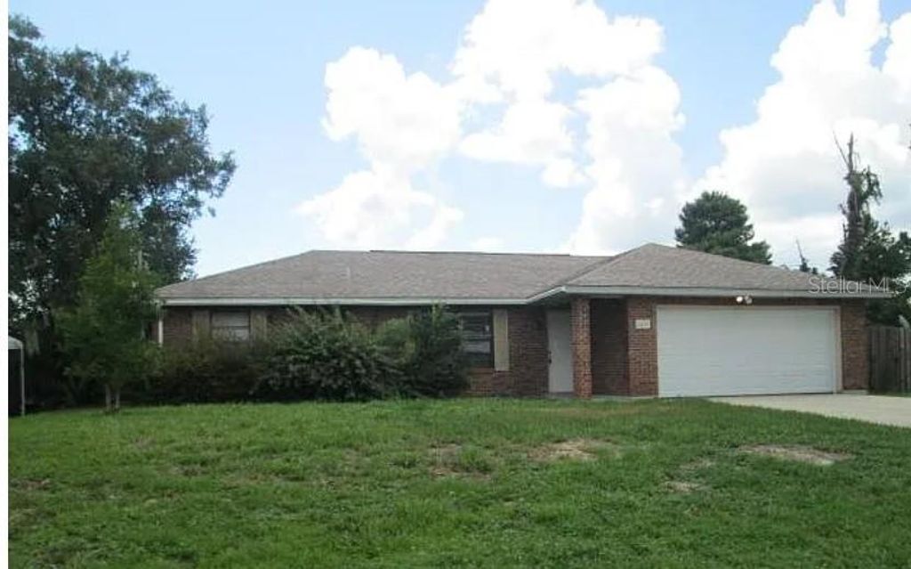 Photo of 1422 W Orion Circle, Deltona, FL 32738 (MLS # O6355549)