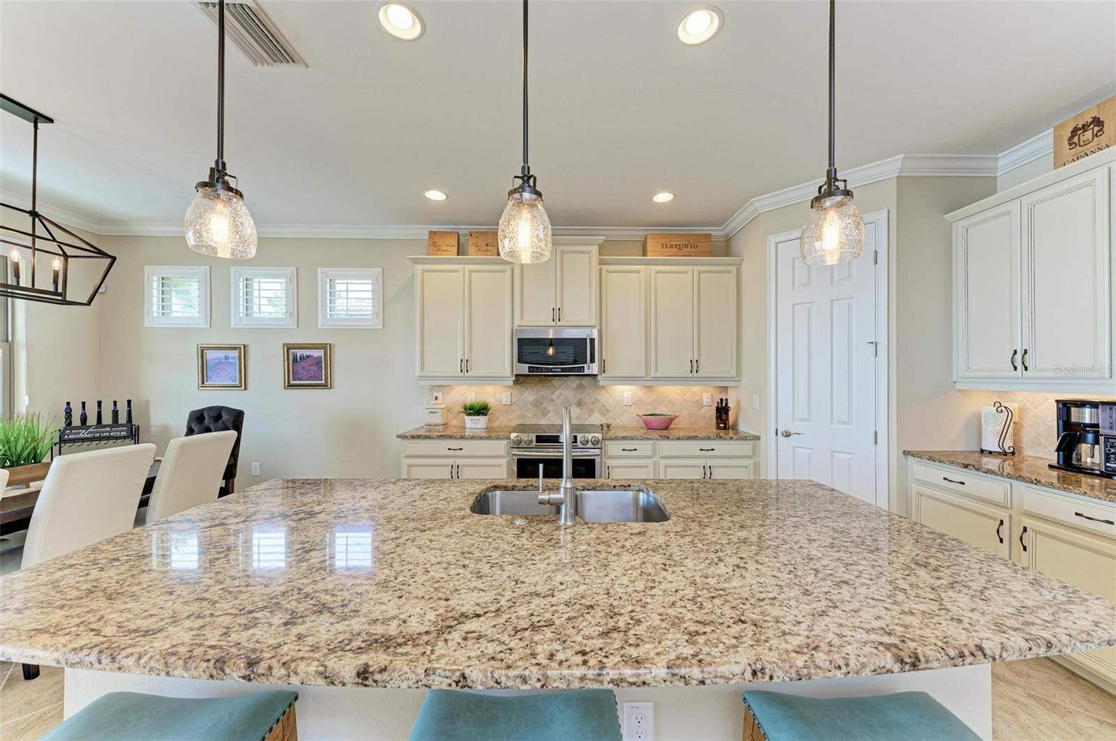 TOSCANA ISLES - Residential