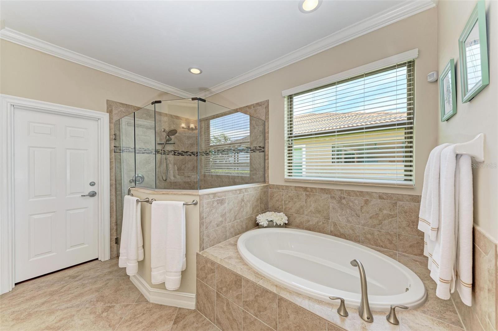 TOSCANA ISLES - Residential
