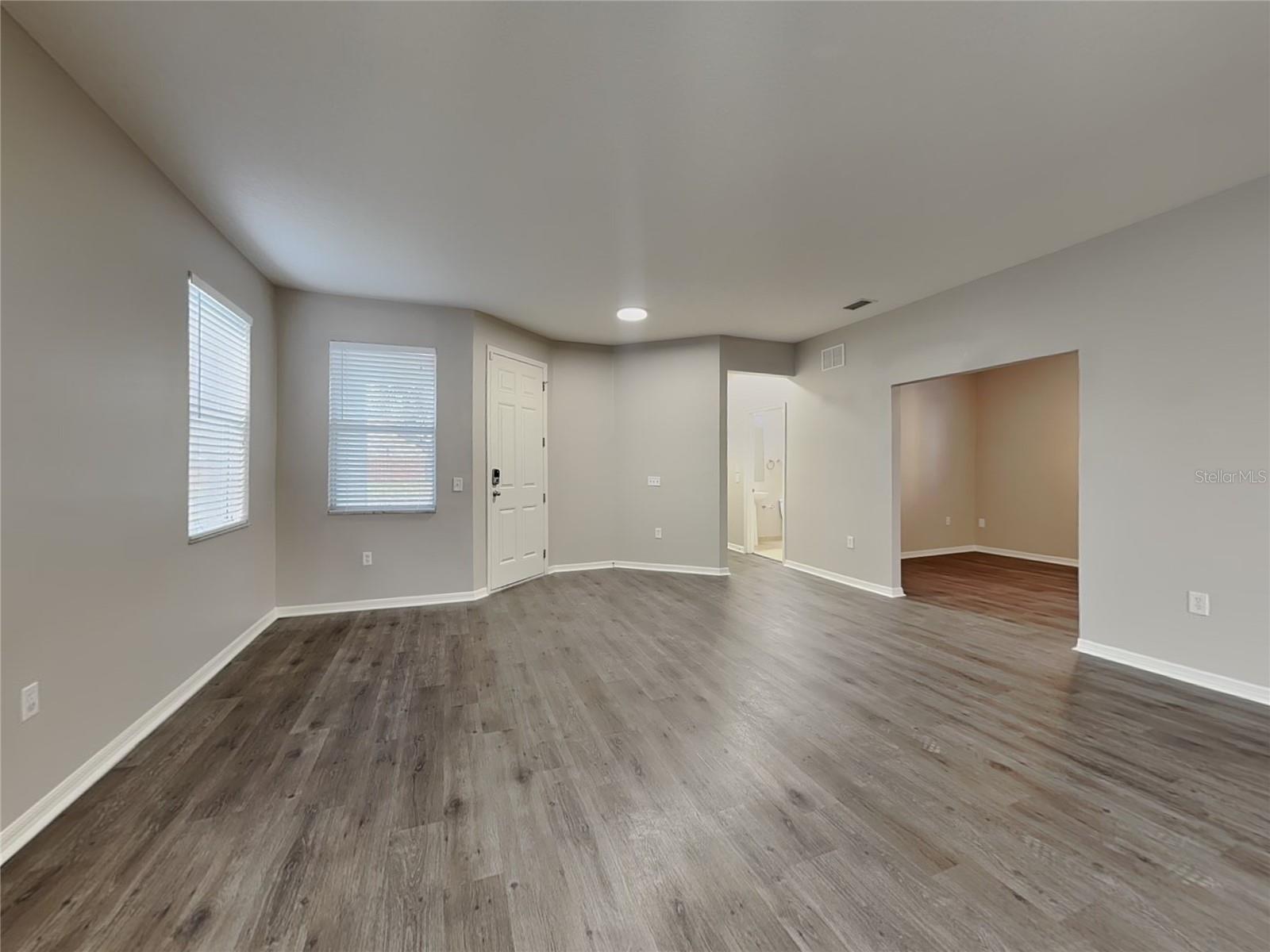 TIERRA DEL SOL PH 01 - Residential Lease