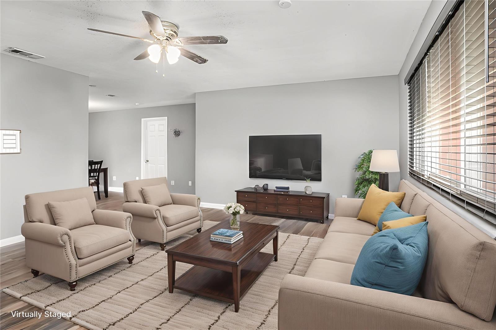 COUNTRY CLUB GARDENS BLAKE - Residential