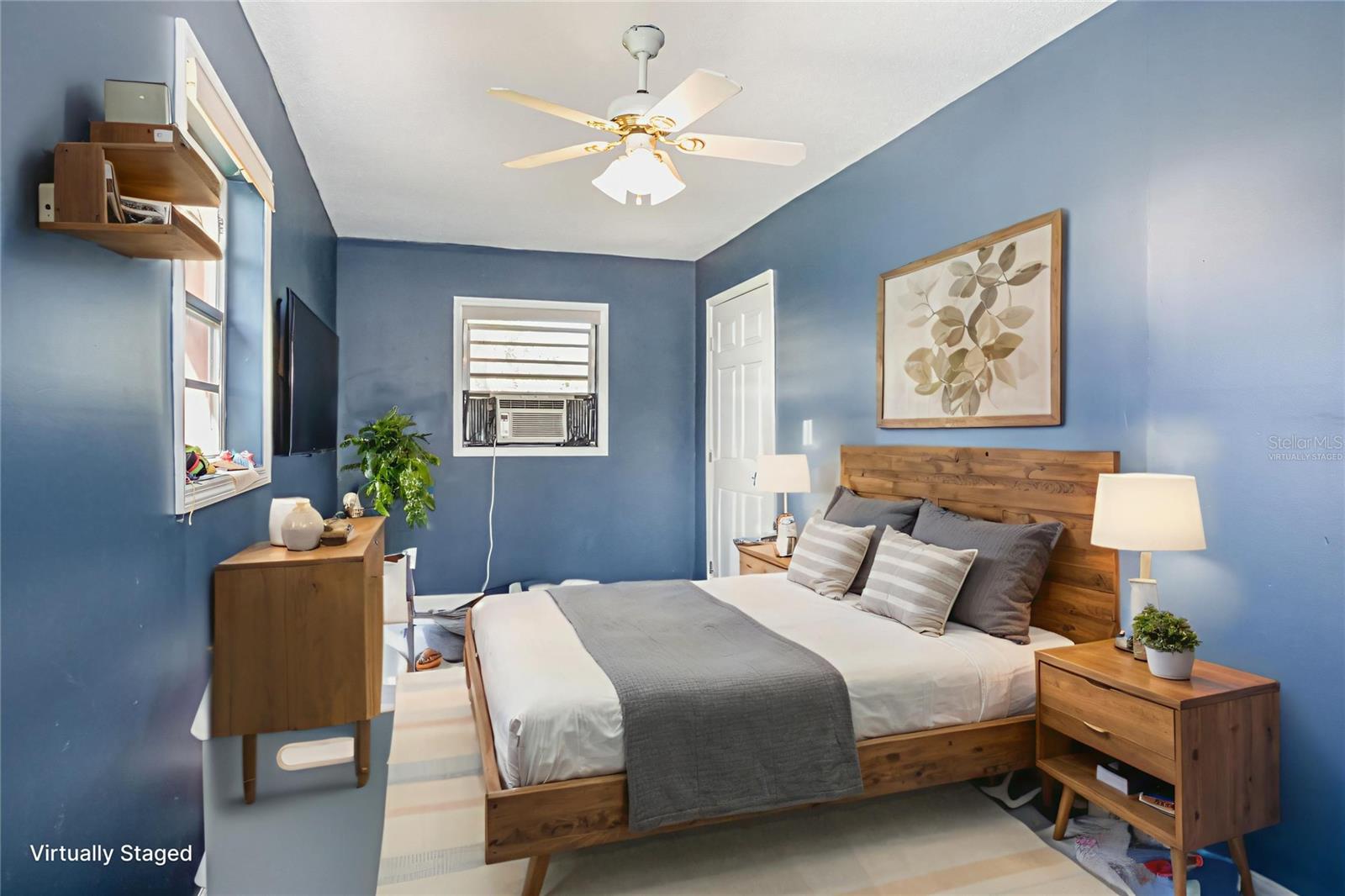 COUNTRY CLUB GARDENS BLAKE - Residential