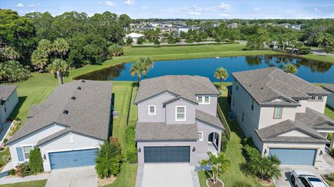 A home in PARRISH