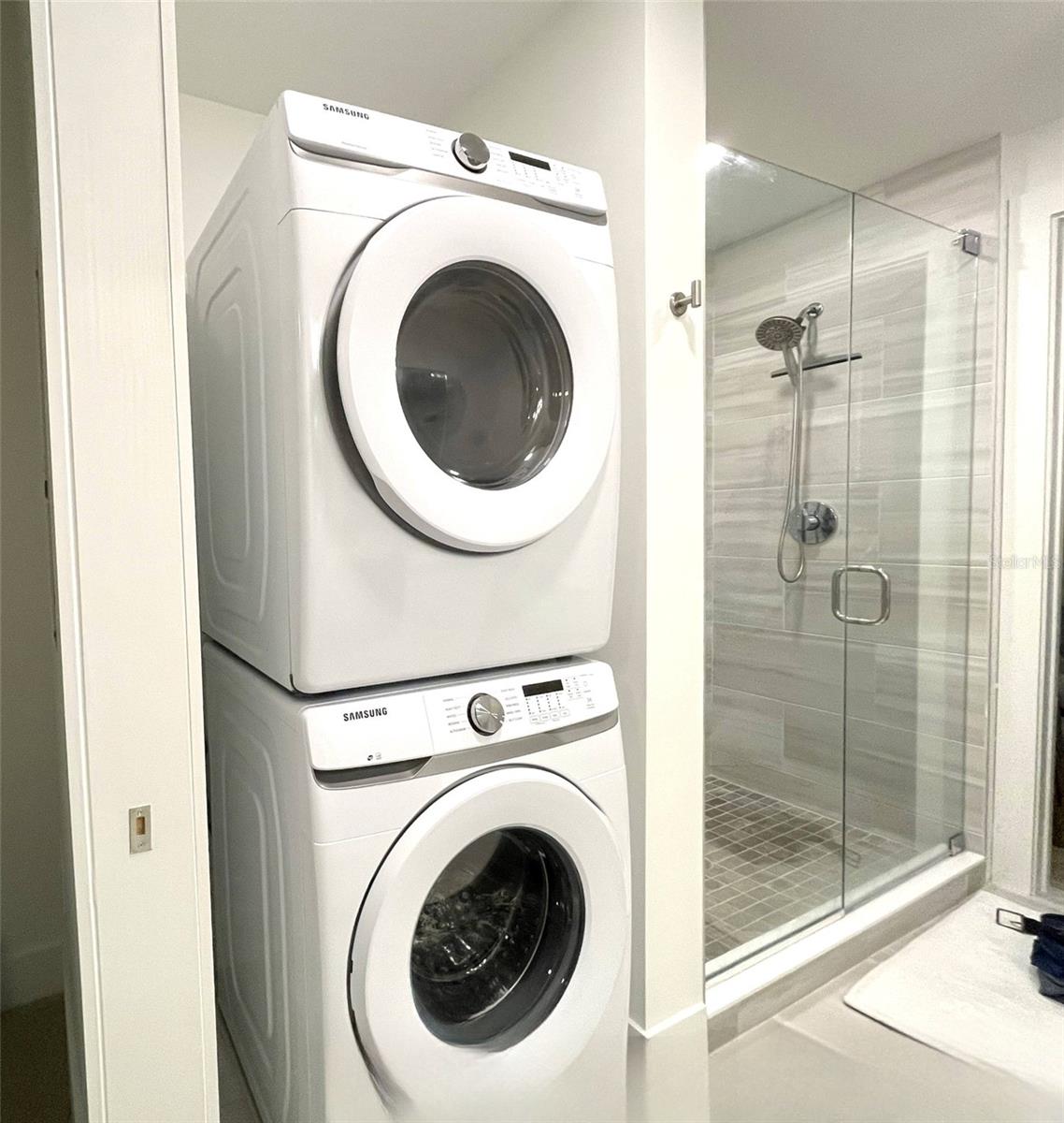 THE STRAND OF SARASOTA - Residential