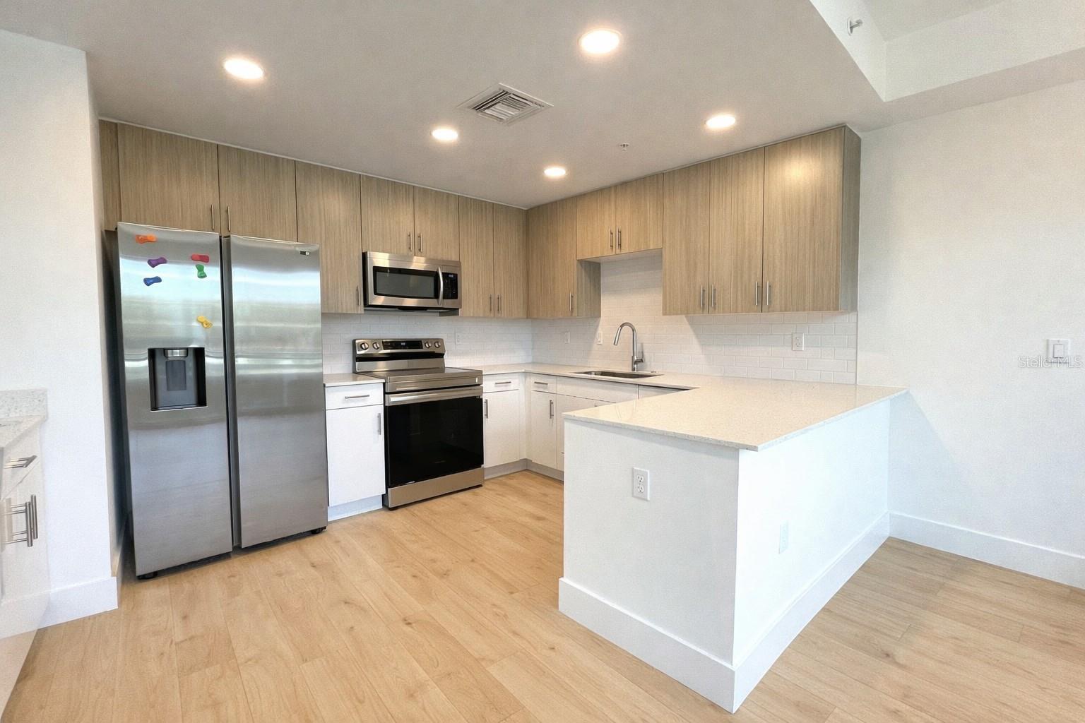 THE STRAND OF SARASOTA - Residential