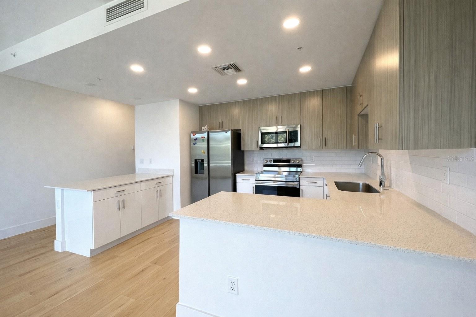 1709 N TAMIAMI TRAIL 223