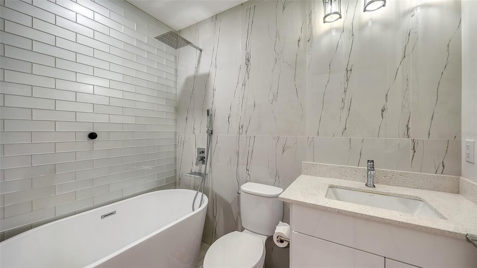 THE STRAND OF SARASOTA - Residential