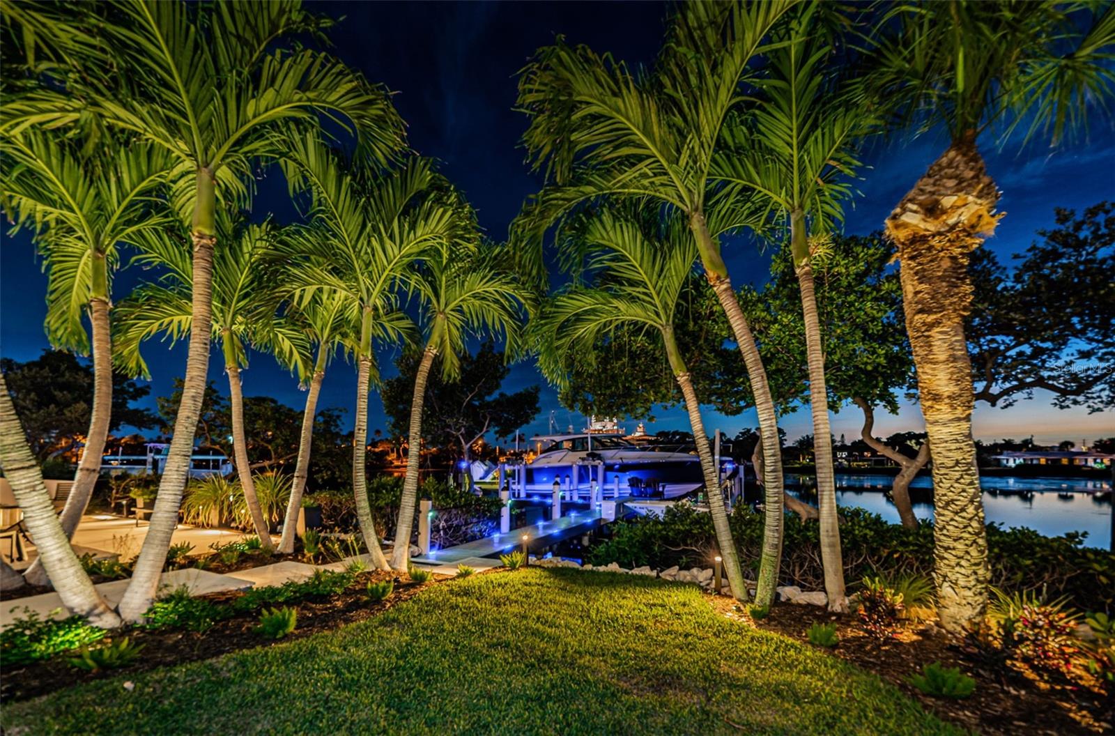 MANGROVE POINTE SUB - Residential