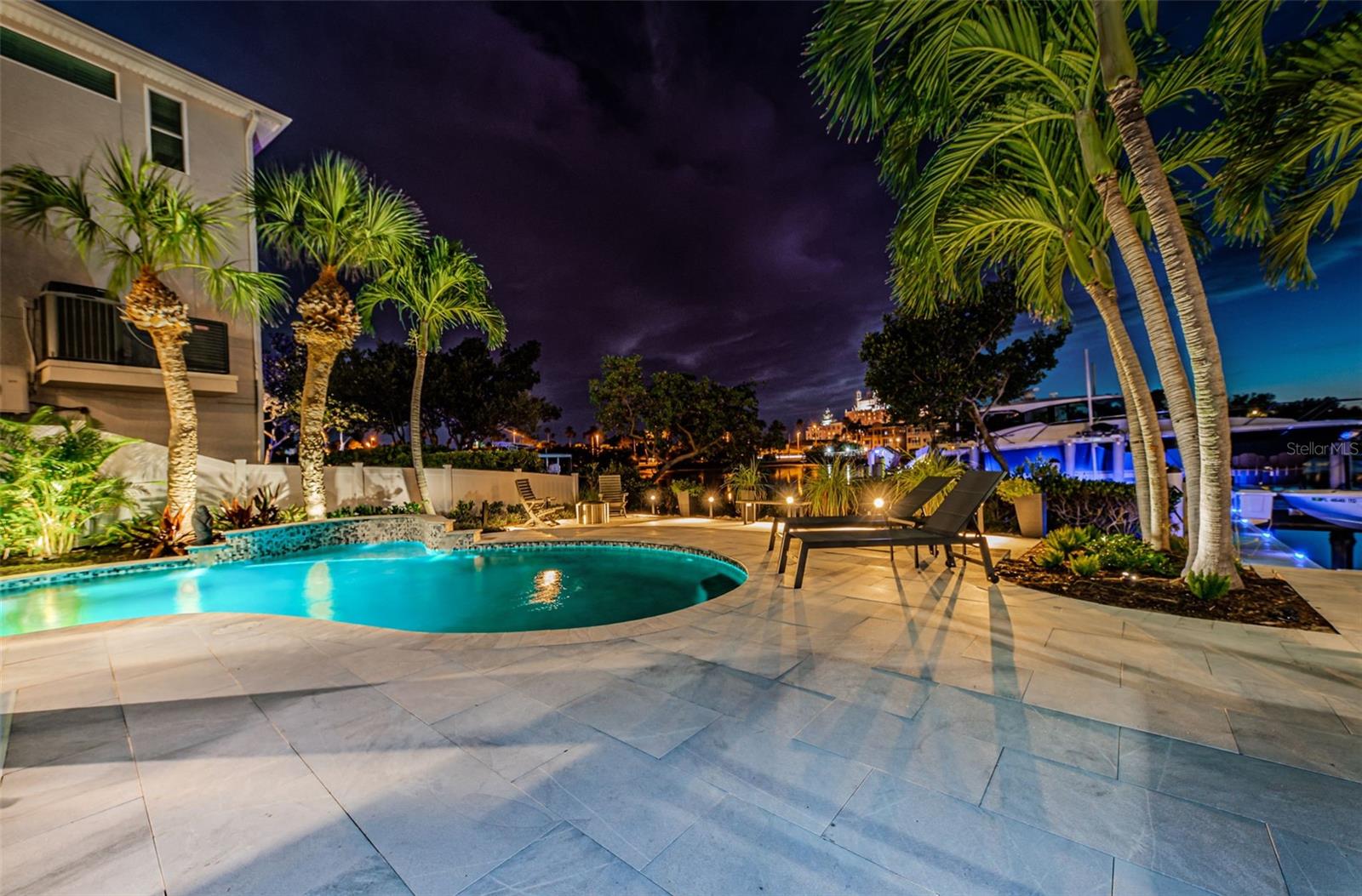 MANGROVE POINTE SUB - Residential