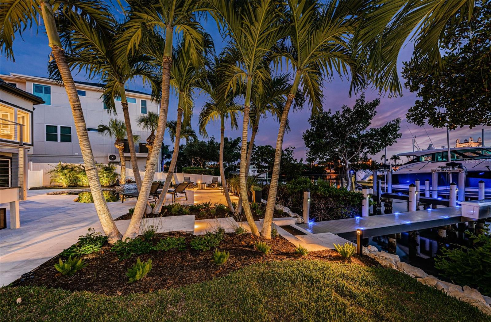 MANGROVE POINTE SUB - Residential