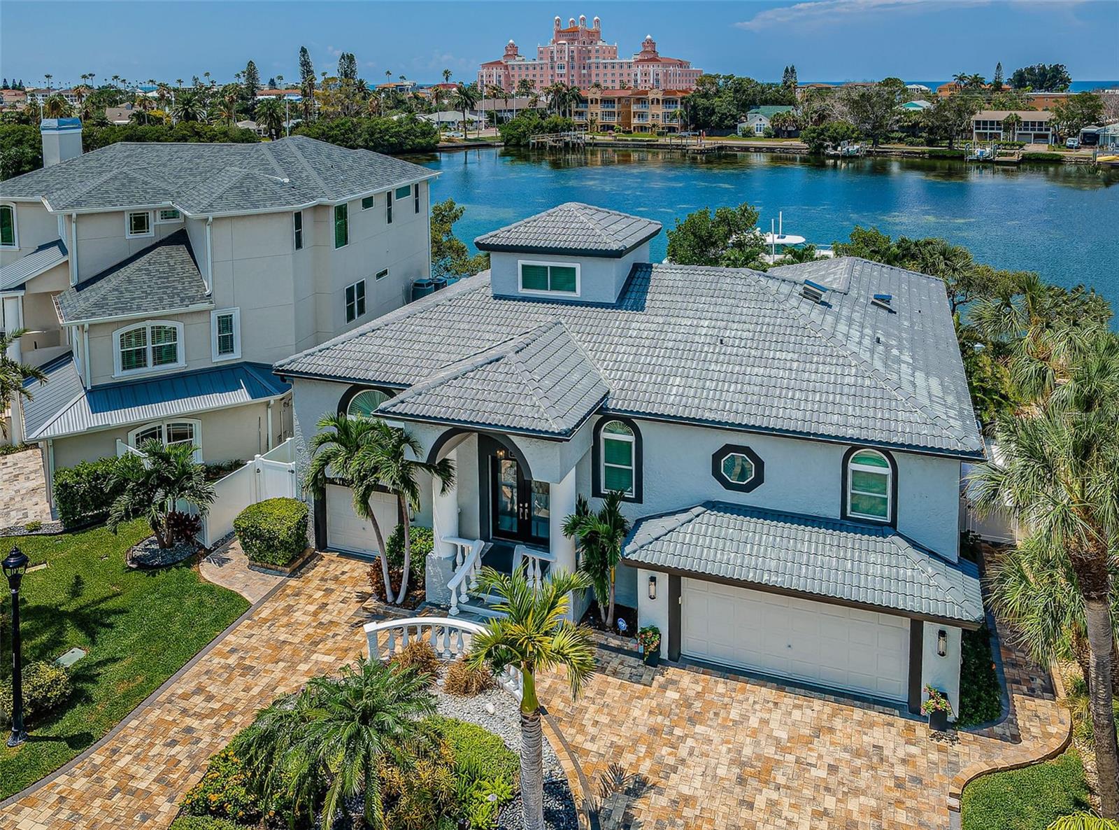 MANGROVE POINTE SUB - Residential