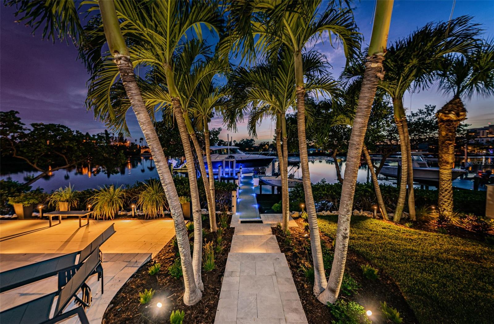 MANGROVE POINTE SUB - Residential