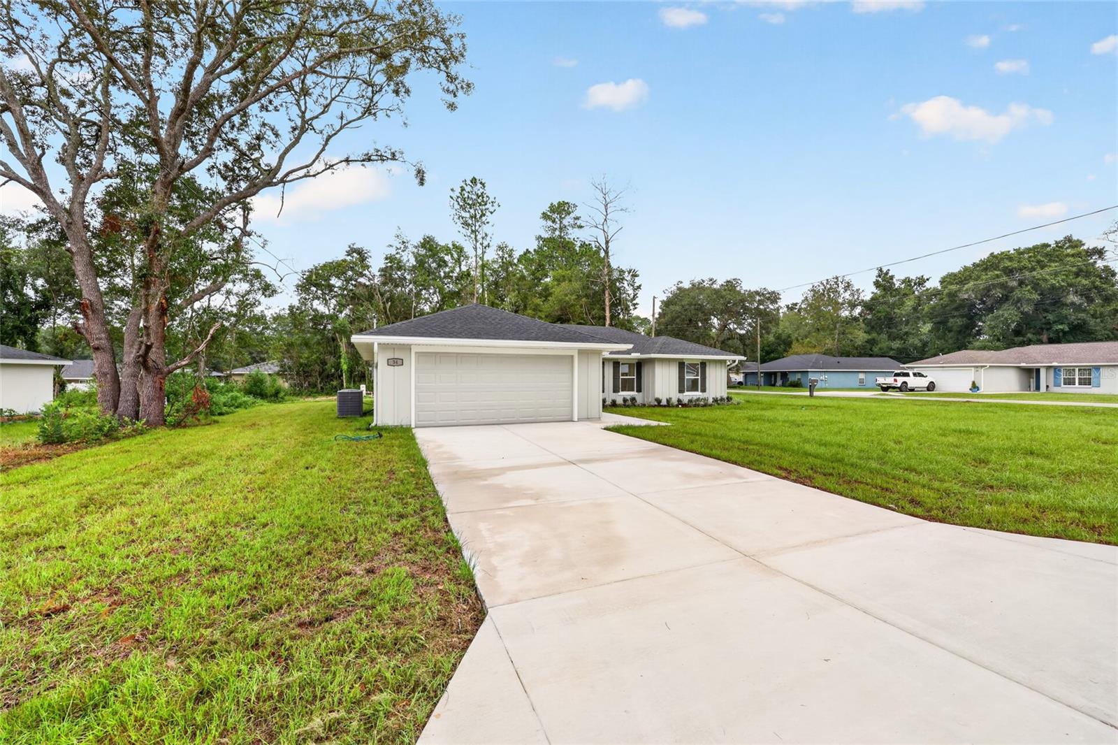 34 HEMLOCK CIRCLE WAY