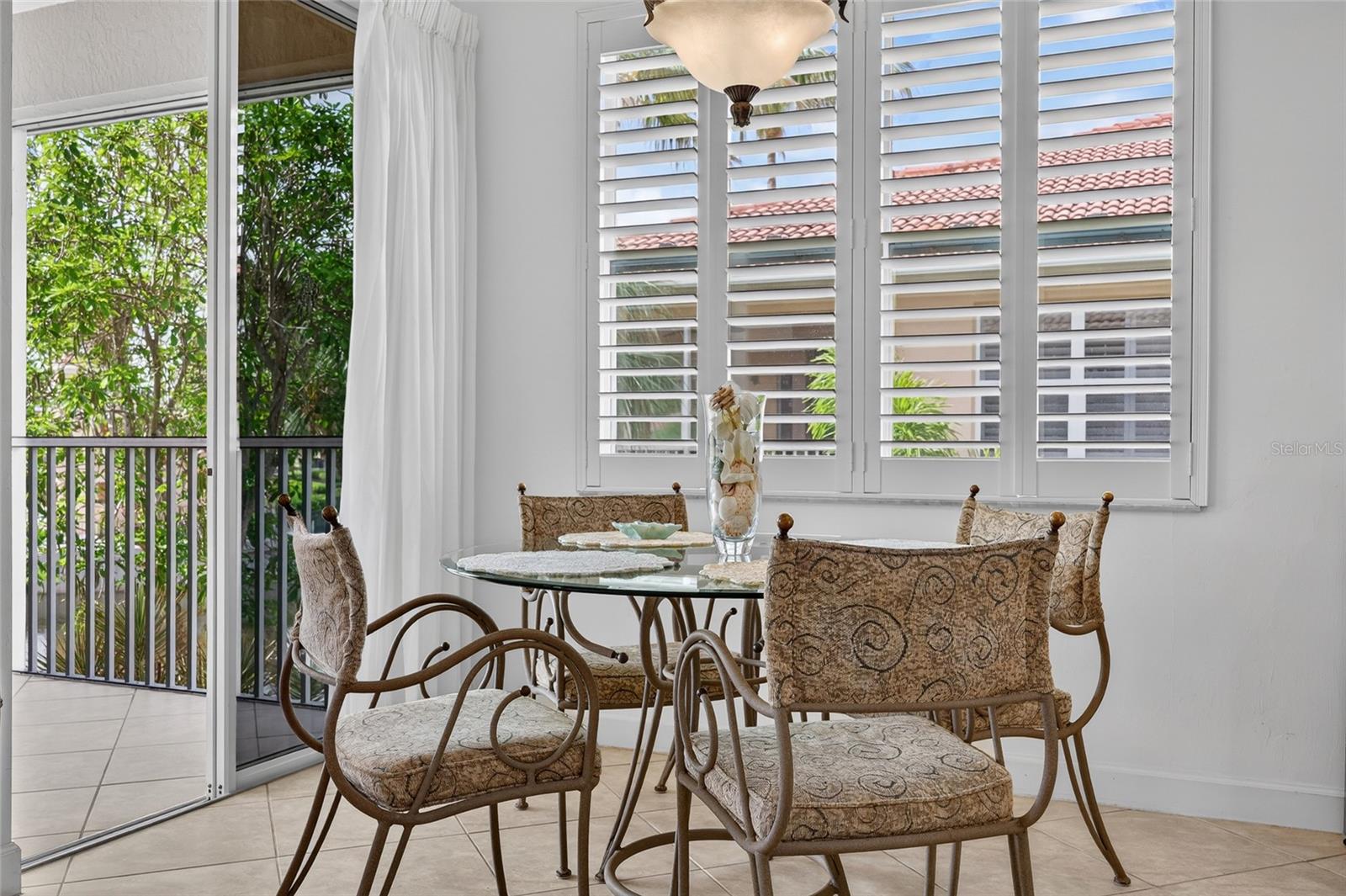 TOPAZ COVE CONDO - Residential