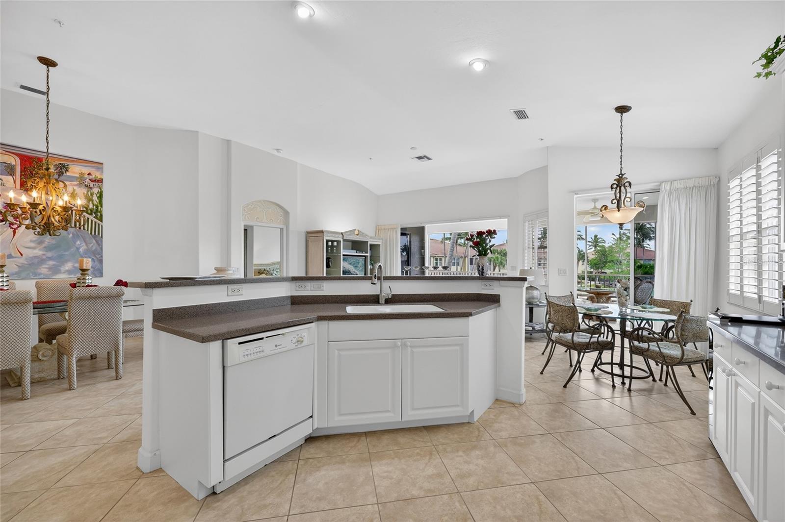 TOPAZ COVE CONDO - Residential