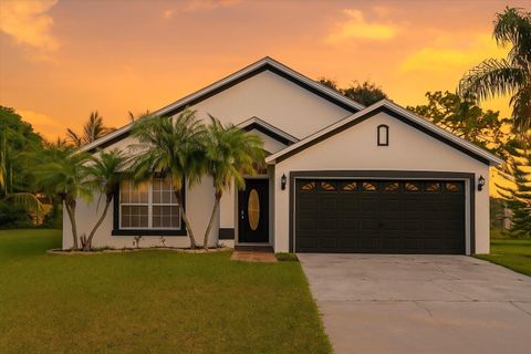Photo of 323 Miami Lane, Kissimmee, FL 34759 (MLS # S5137506)