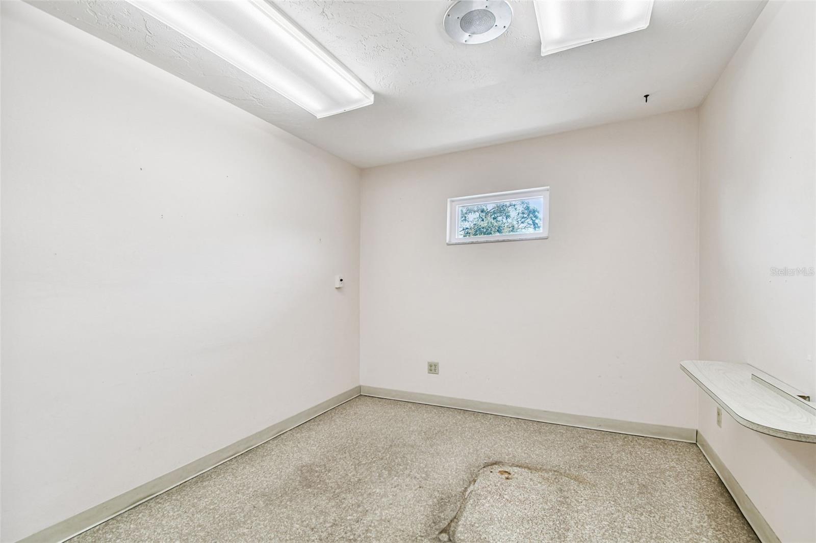 HIBISCUS GARDENS - Commercial Sale