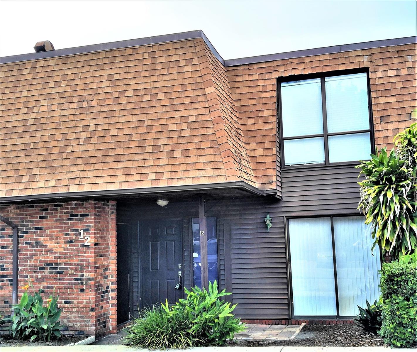 GREAT LOCATION & LOW-MAINANANCE LIVING! Two-story 3 bedroom 2.5 bath townhouse 1,482 Sq Ft of living area Located in The Grove community in the Central part of Lakeland. Walking distance to Southeastern University, shopping & restaurants, Publix, shopping Center, minutes from South Florida University, Polk College, easy commute to Tampa or Orlando, close to Polk Parkway and I-4. The Grove community offers a beautiful swimming pool overlooking the lake, tanning deck, basketball and volleyball courts, clubhouse, fitness center and recreation facility. This beautiful townhome offers open floor plan, tile and new vinyl plank floors. No carpets. First floor has half bath, kitchen, living & dining room, large laundry / storage room with washer/dryer hook-up, closet, outside storage room and plenty of closet space inside. Kitchen with a breakfast bar and sliding door to the back yard. Second Floor has 3 large bedrooms, 2 full baths & walk-in closets. Water, sewer, trash collection and use of recreation facilities included in rent. Cat or a small or medium size dog non-aggressive breed is ok. Pet fee $250. Security deposit $1,750. Application fee $50.00 + HOA on line form $24.95 All potential tenants over 18 must pass the background check and be approved by the HOA and property management company. Monthly income should be $4,375 or higher. No evictions for the last 7 years. Perspective tenants with no rental history, low credit score or moving from out of state may have to pay higher security deposit or need a guarantor or co-signer, responsible for rent payments. No smoking.
To move in: 1st month rent $1,750 + Security deposit $1,750 + application fees