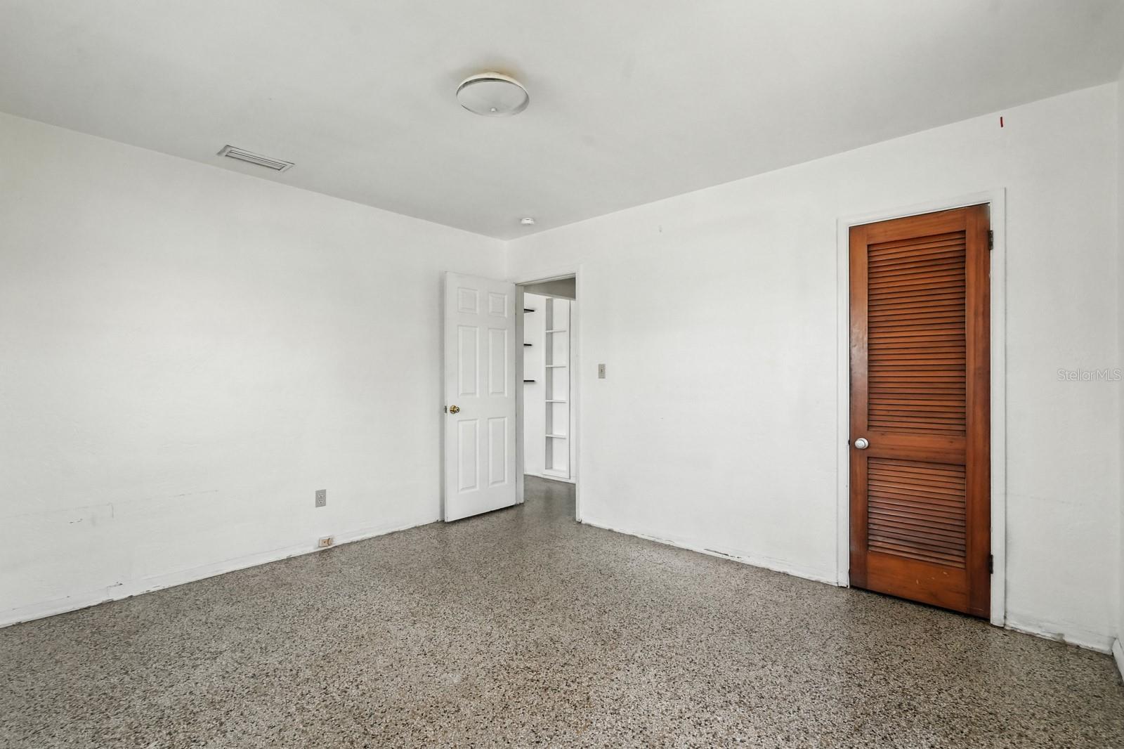 LOUDEL - Residential Income