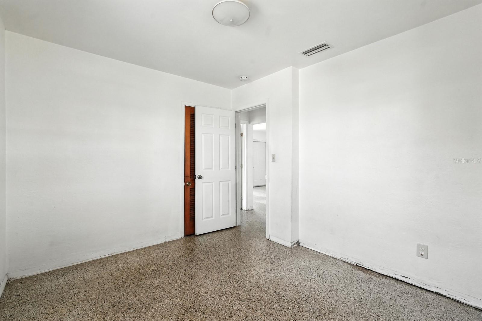 LOUDEL - Residential Income