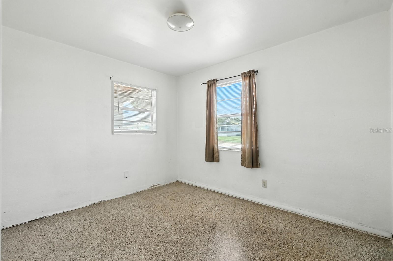 LOUDEL - Residential Income