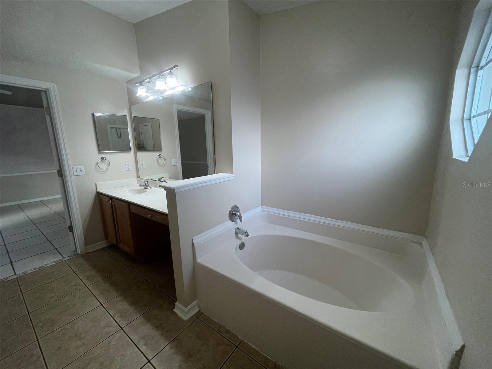 MARISOL PH 5 - Residential Lease