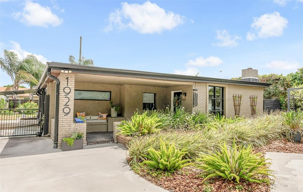 Photo of 1929 Essex Place, Orlando, FL 32806 (MLS # O6403871)