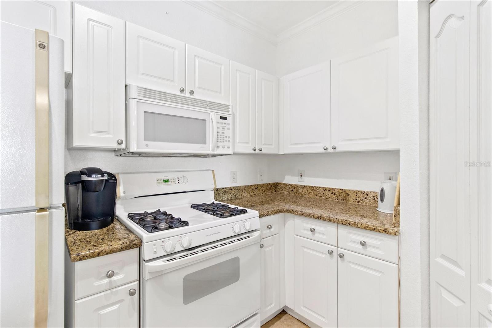 GRAND VENEZIA AT BAYWATCH CONDO - Residential Lease