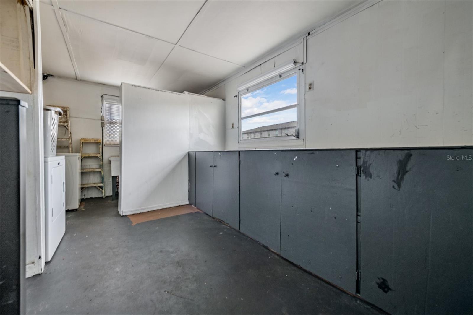 BUENA VISTA MANOR - Residential