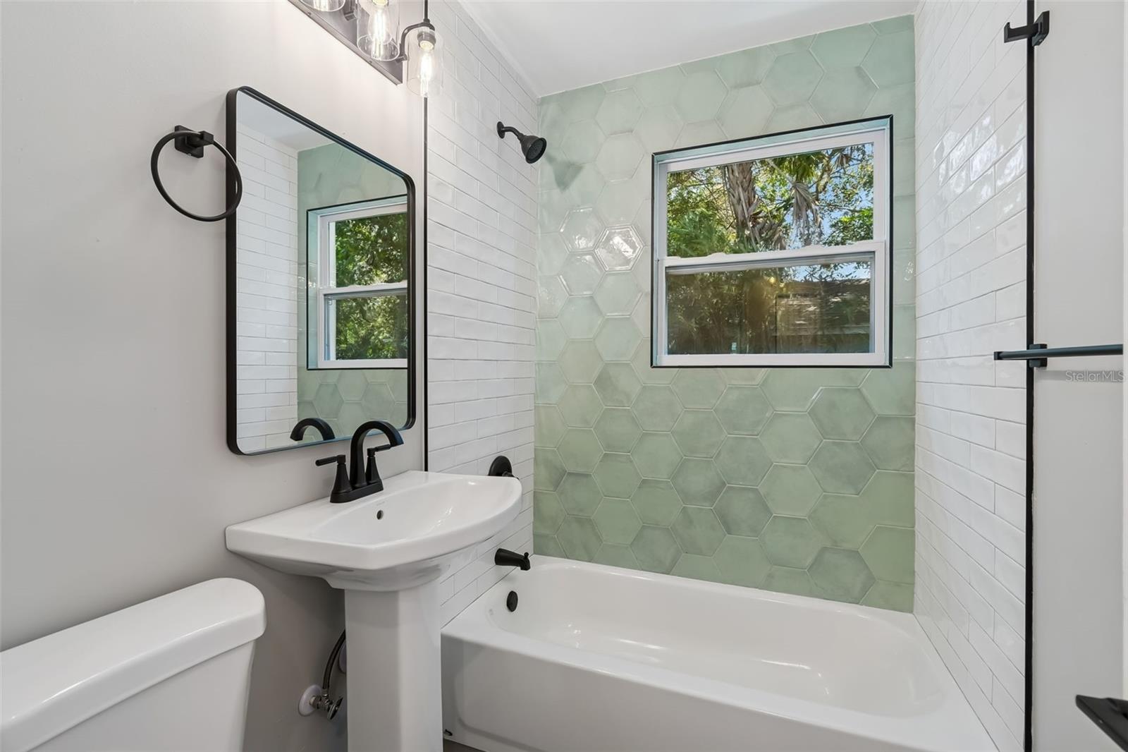 EAGLE CREST - Residential