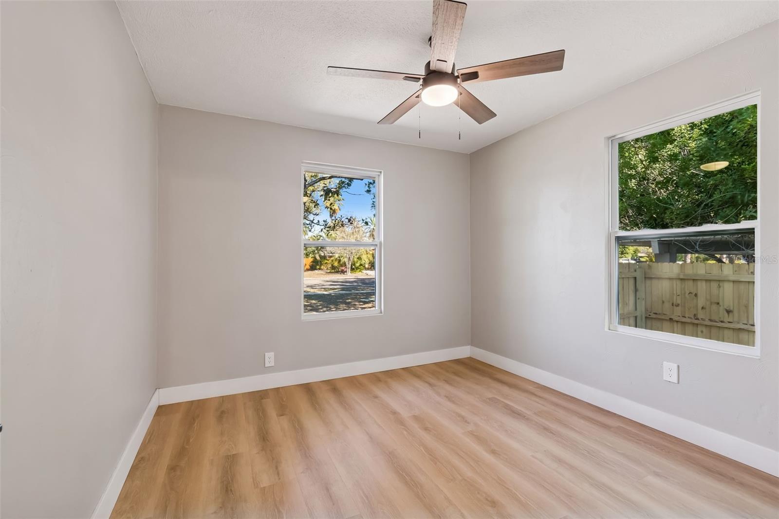 EAGLE CREST - Residential