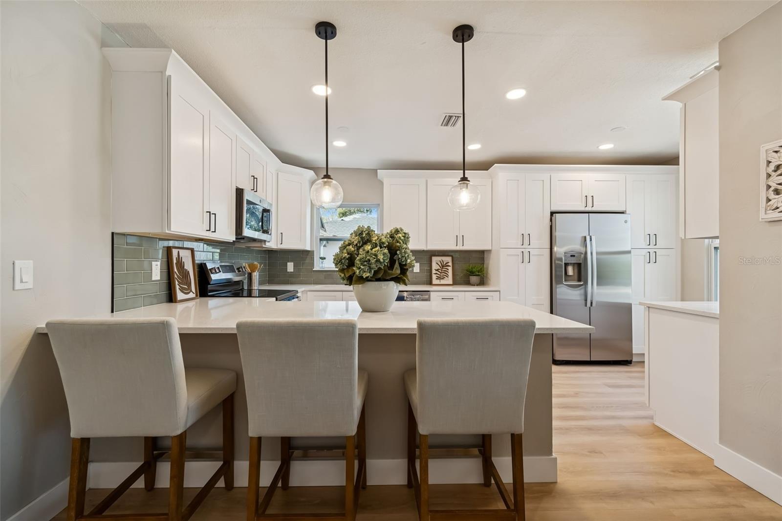 EAGLE CREST - Residential