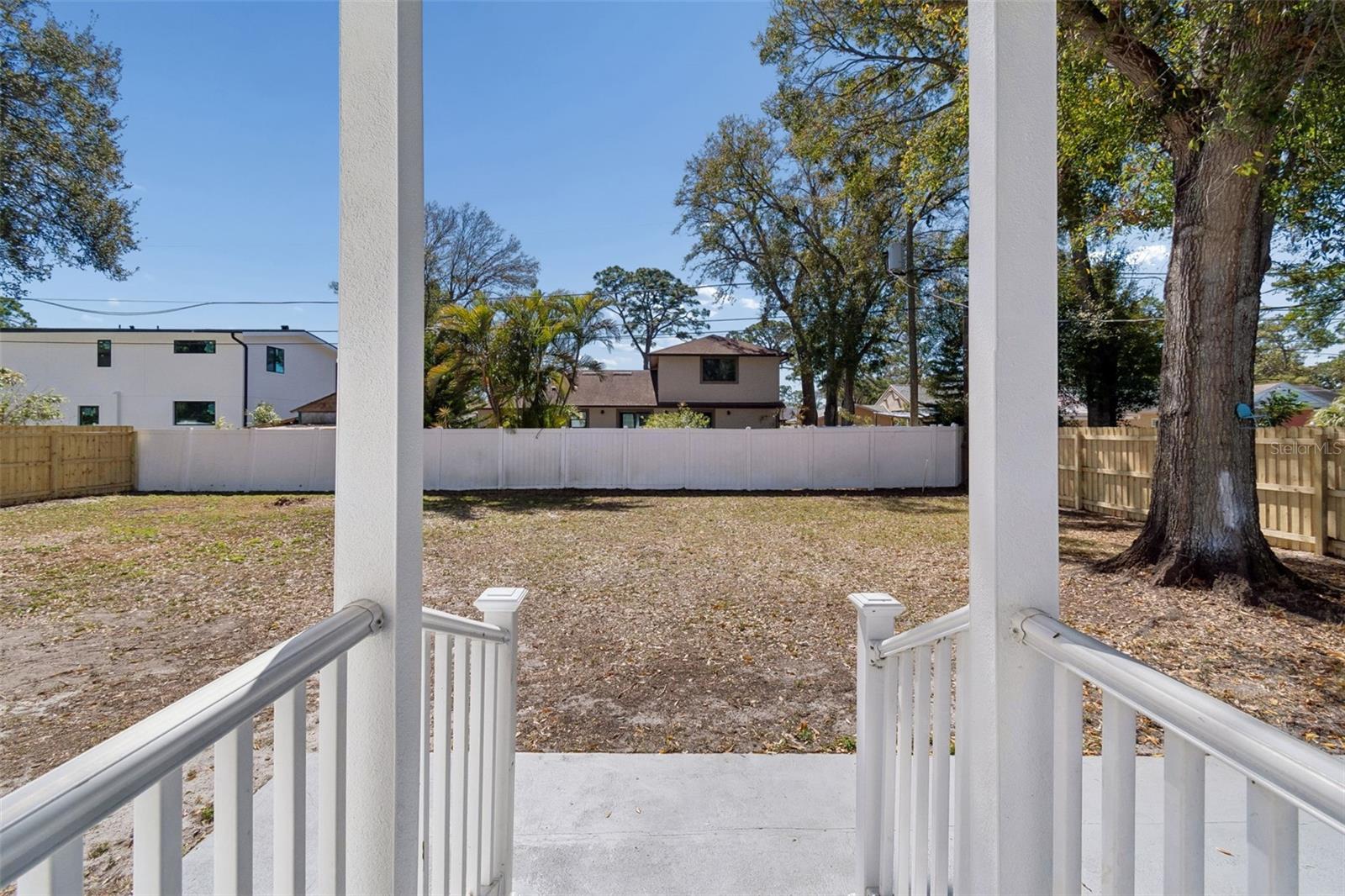 EAGLE CREST - Residential