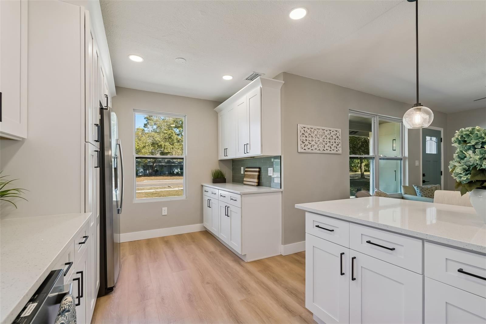 EAGLE CREST - Residential