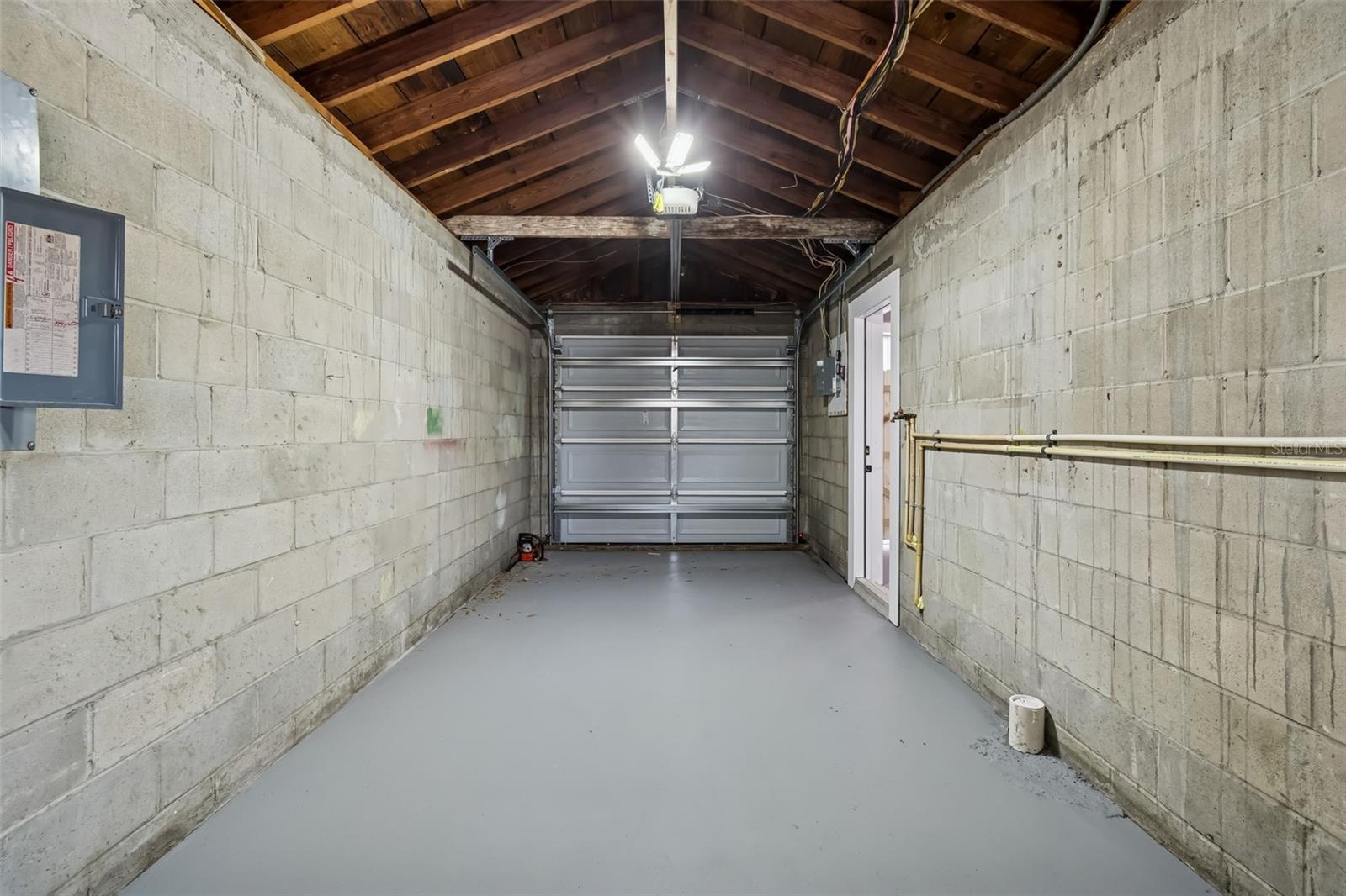 EAGLE CREST - Residential