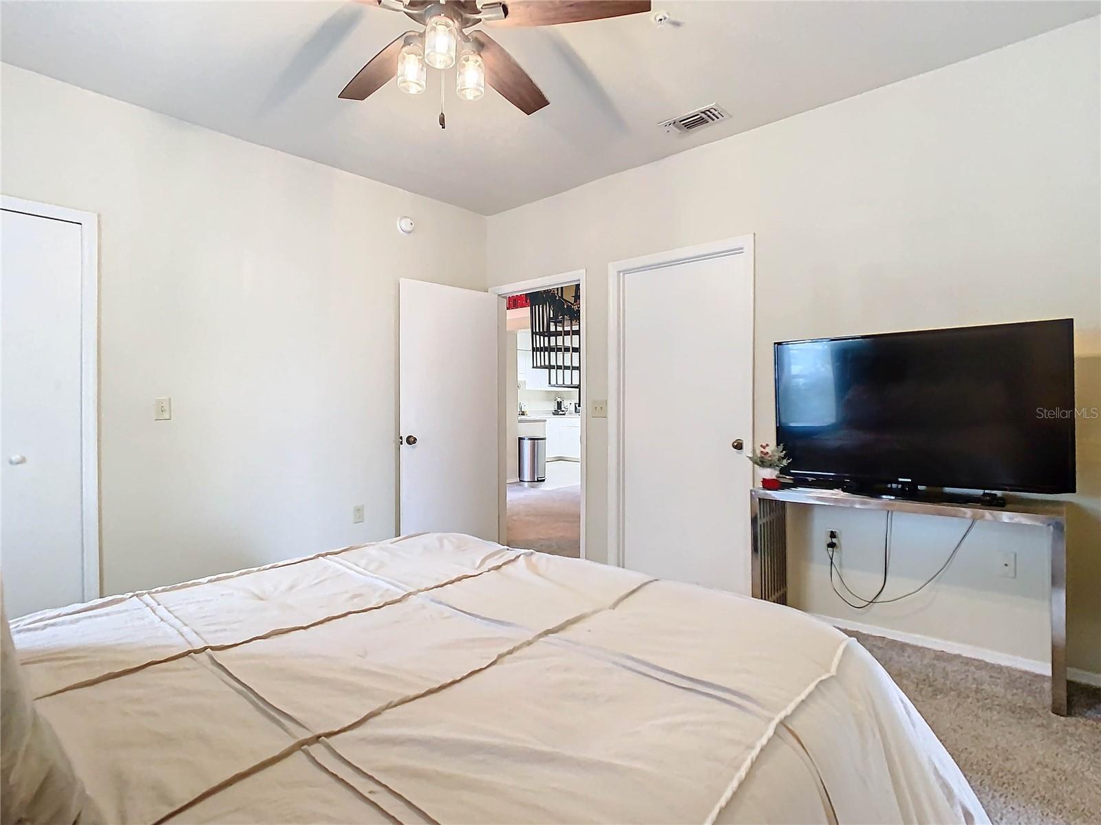 NOTTING HILL A CONDO - Residential Lease