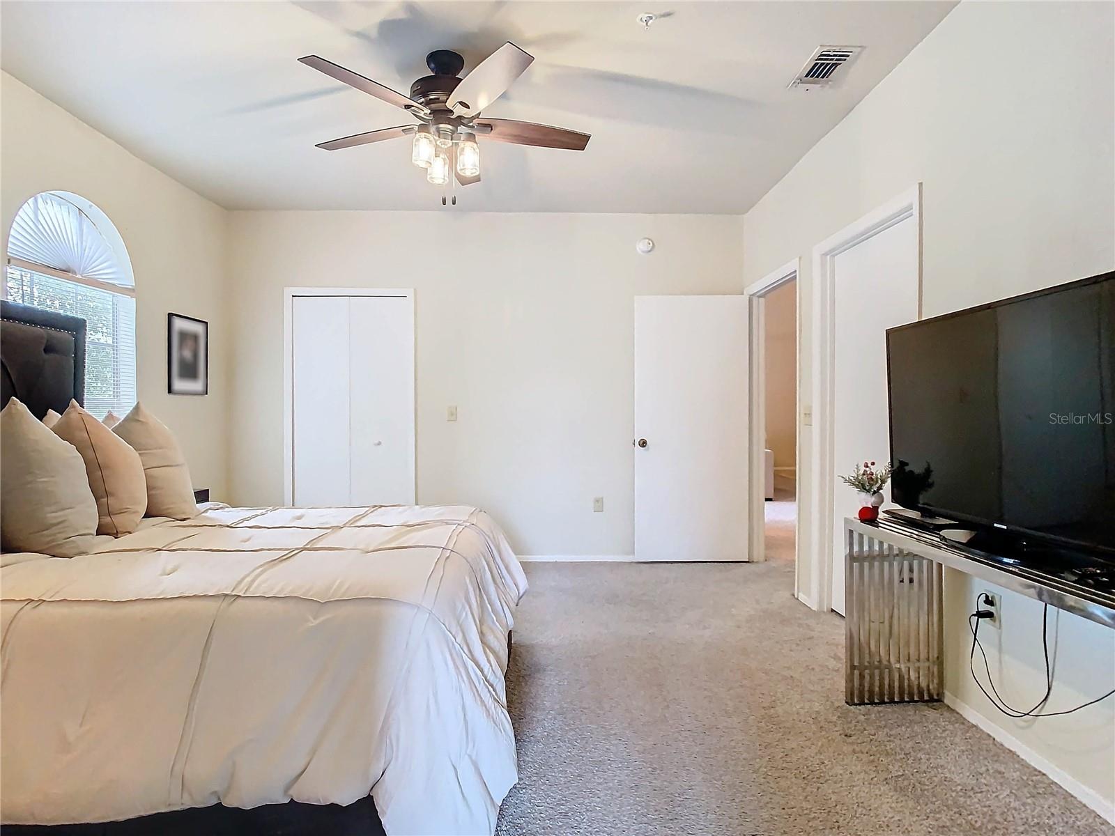NOTTING HILL A CONDO - Residential Lease