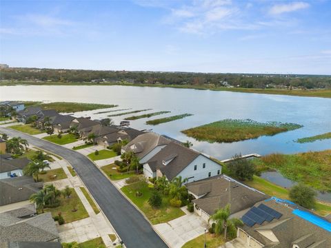 A home in LAKELAND