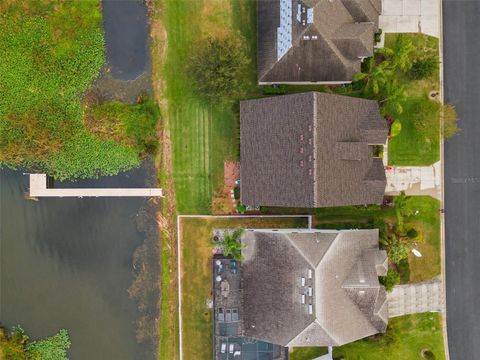 A home in LAKELAND