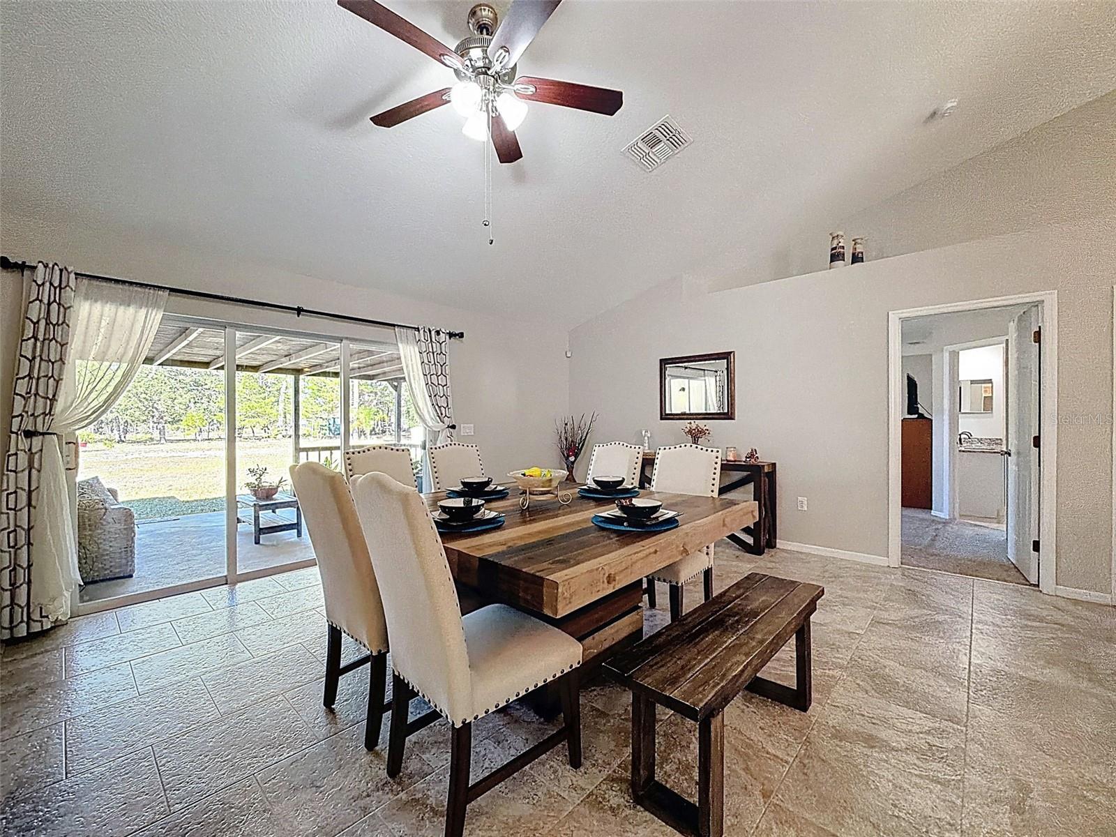 ROYAL HIGHLANDS - Residential