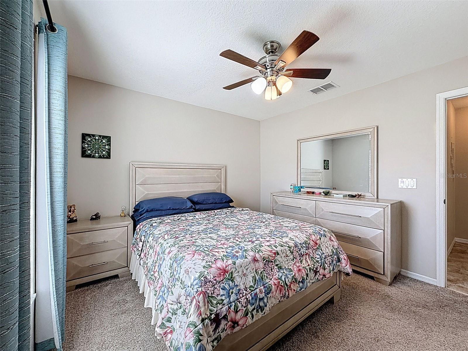 ROYAL HIGHLANDS - Residential