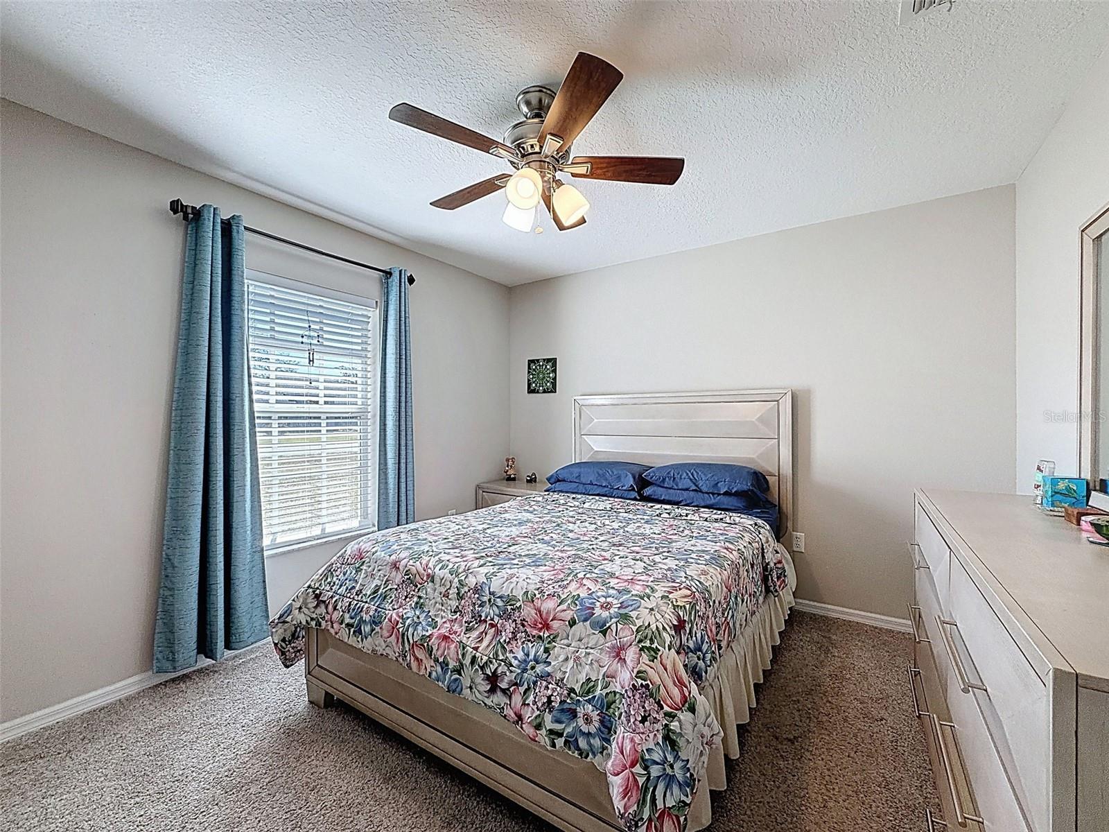 ROYAL HIGHLANDS - Residential