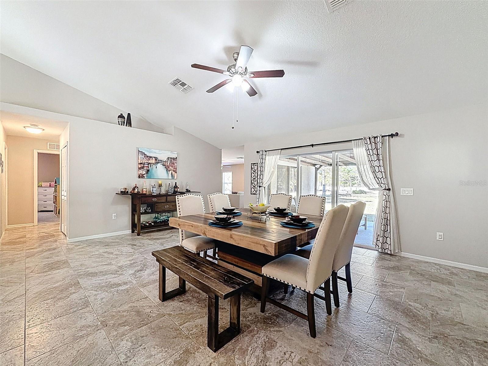 ROYAL HIGHLANDS - Residential