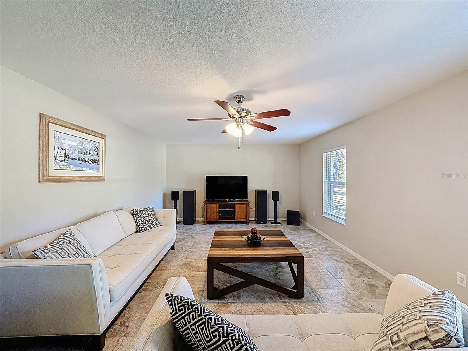 ROYAL HIGHLANDS - Residential