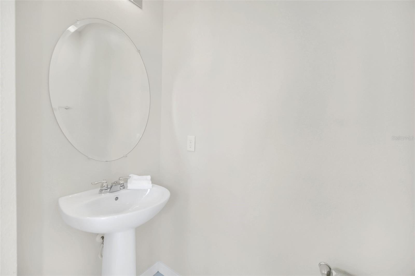 SOLARA RESORT - Residential Lease