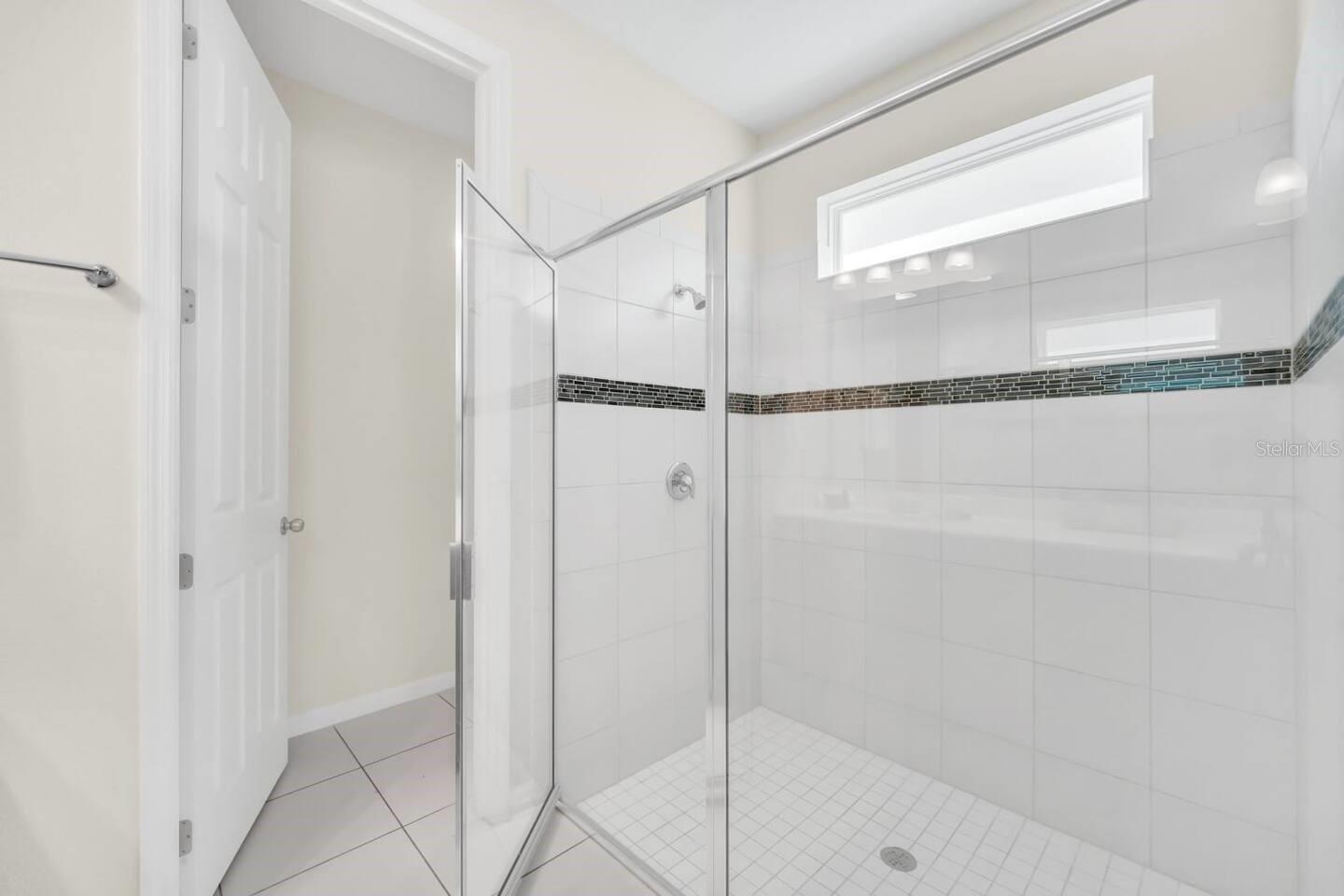 SOLARA RESORT - Residential Lease